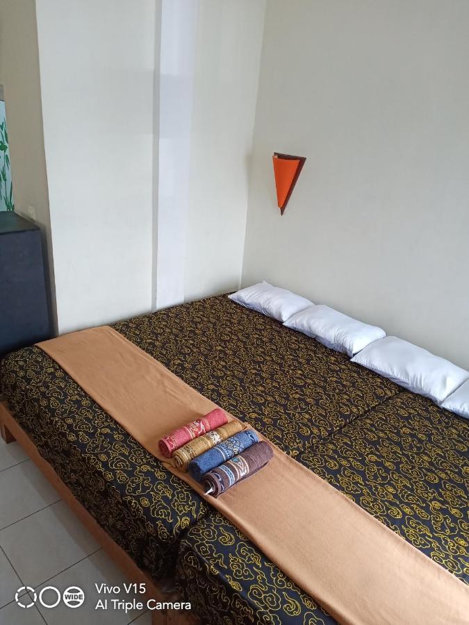 Losmen Fadel Malioboro Jogja Yogyakarta Ngoại thất bức ảnh