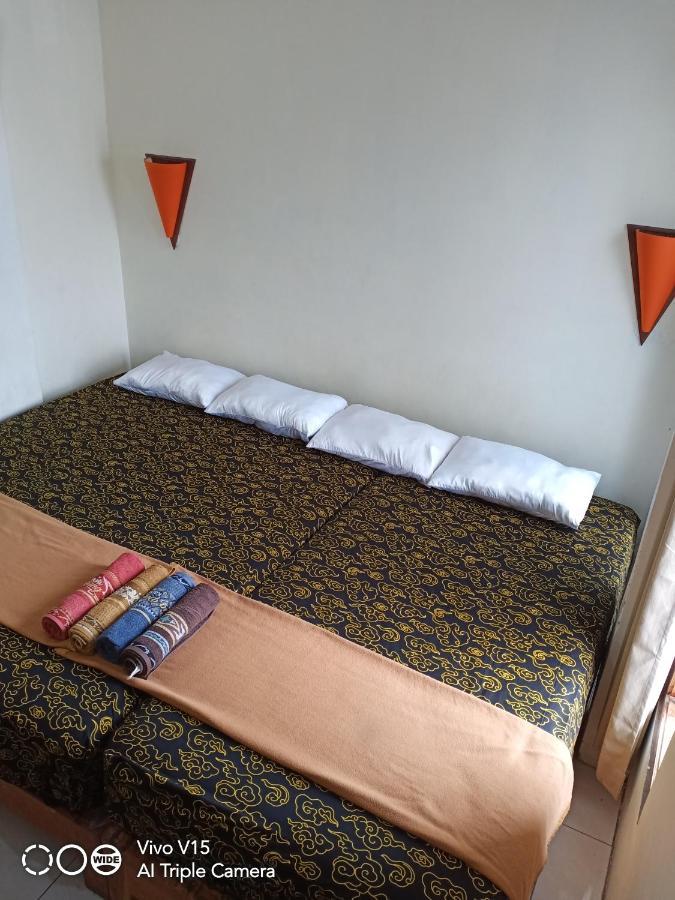 Losmen Fadel Malioboro Jogja Yogyakarta Ngoại thất bức ảnh