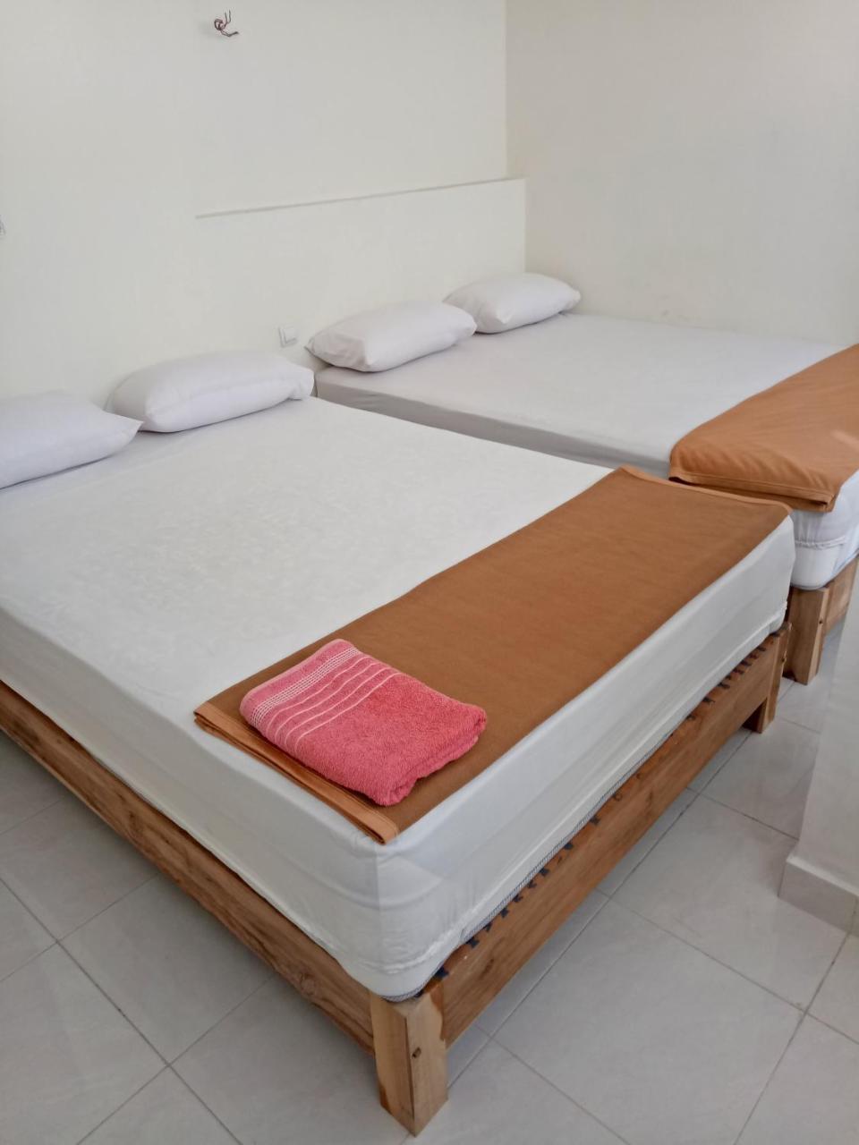 Losmen Fadel Malioboro Jogja Yogyakarta Ngoại thất bức ảnh