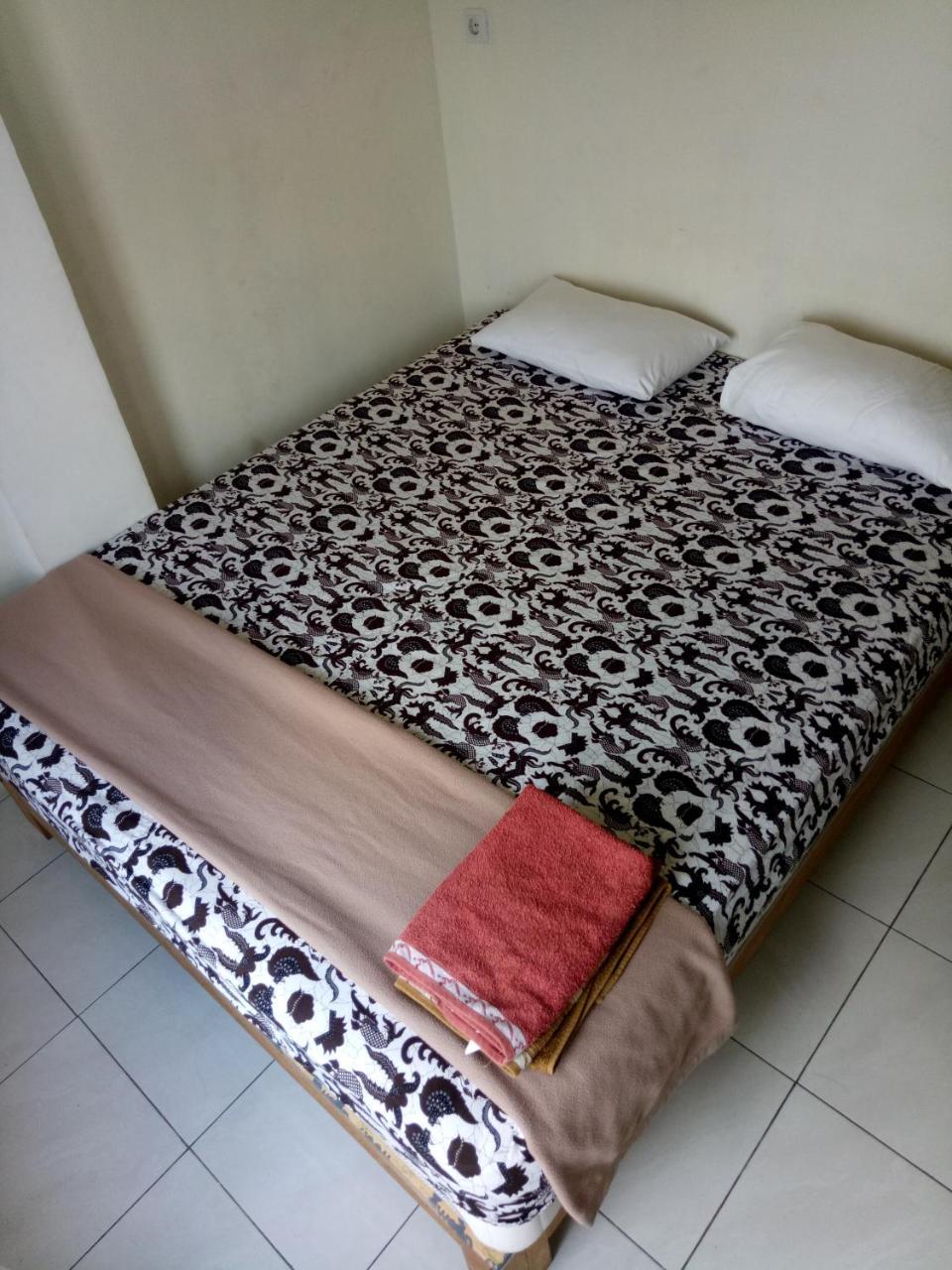 Losmen Fadel Malioboro Jogja Yogyakarta Ngoại thất bức ảnh